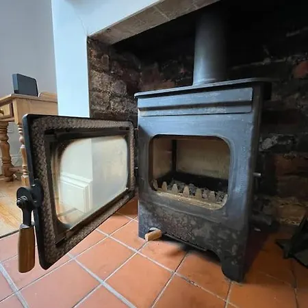 Vakantiehuis Tranquil 3 Bed Haven Near Harbourside *