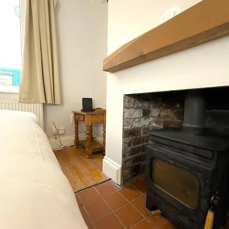 Tranquil 3 Bed Haven Near Harbourside * Bristol